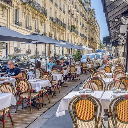 Daire Nemo, Avec Mezzanine Sur Cour Porte Maillot
